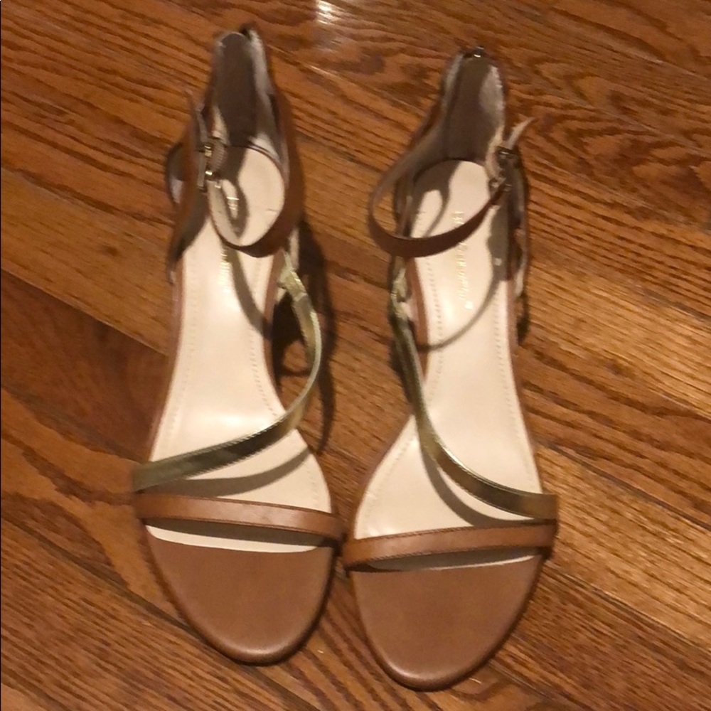 New without box BCBG Wedges